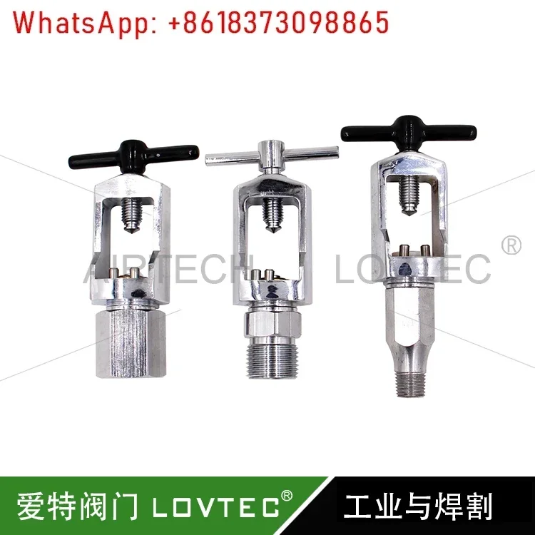 CGA870 connector connects oxygen cylinder valve