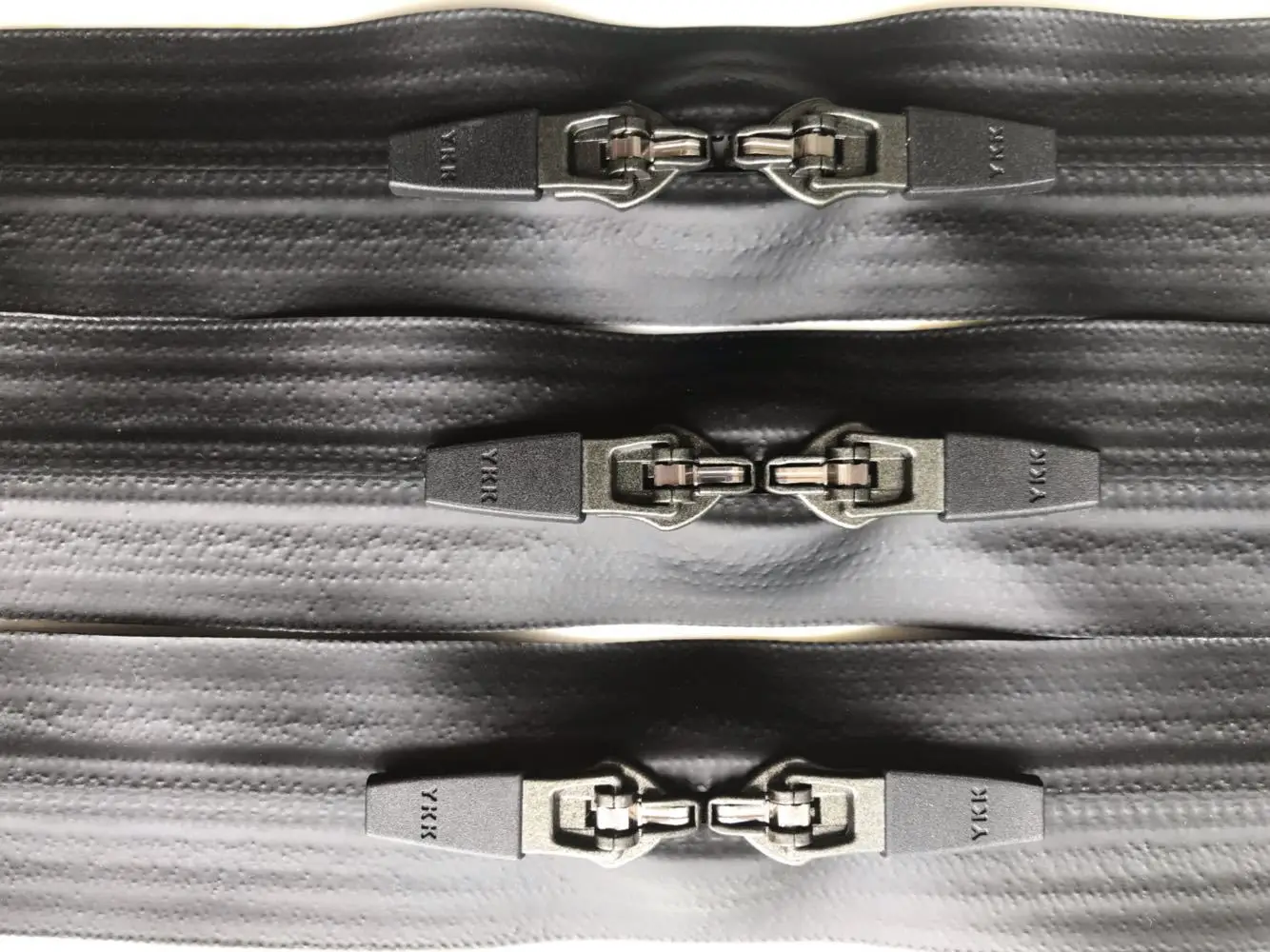 

YKK Zipper T10 Waterproof No. 5 Black Matte Code 100cm 300cm