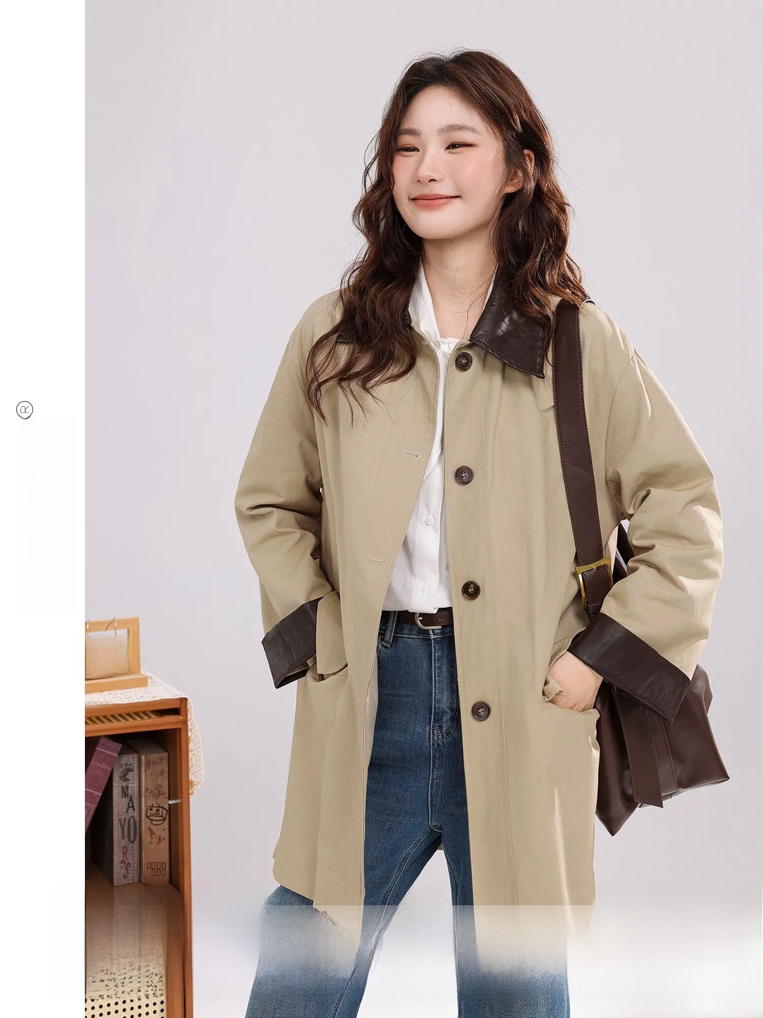 

Женское пальто Oak Whispers Color Blo Contrast, осень 2025, новинка, ретро, премиум-класс, средней длины, корейский стиль