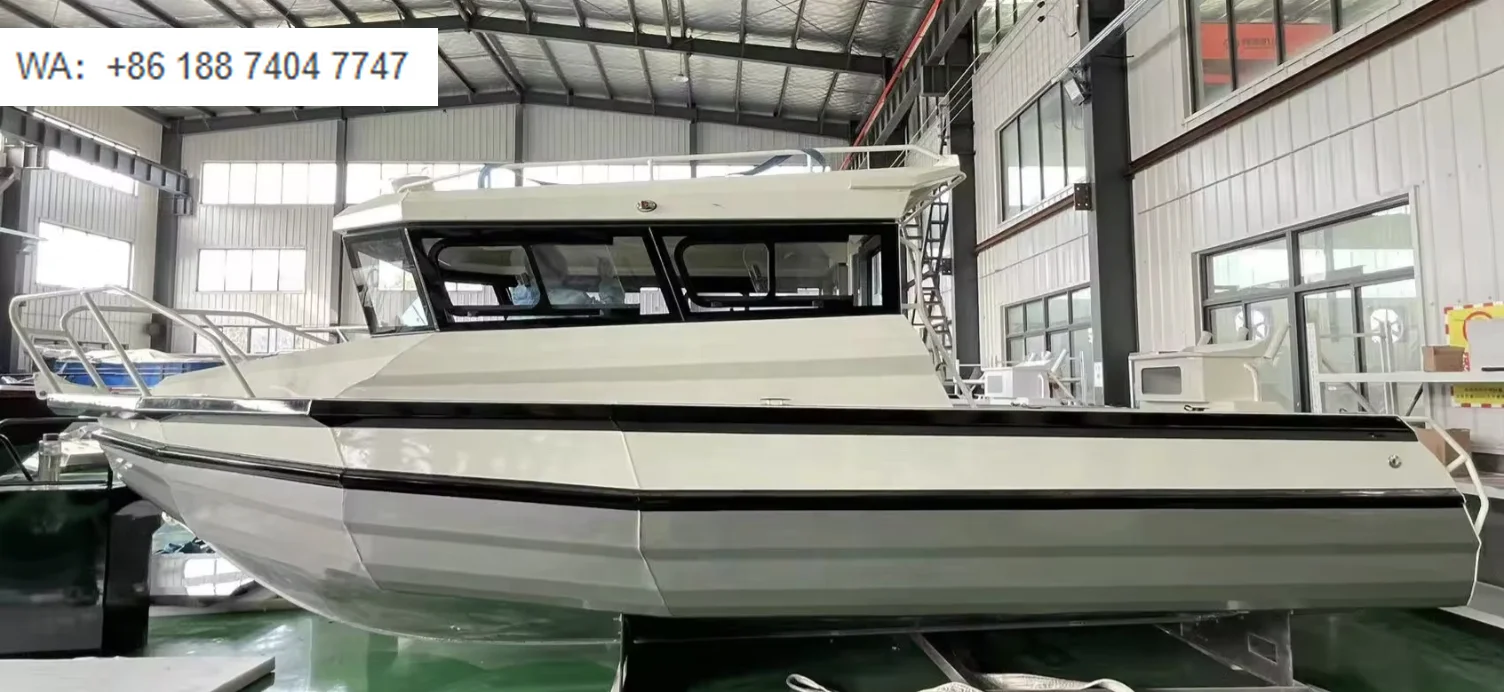 High Quality Customizable Aluminum Sport Yacht Fishing Boat 7.5m Outboard Engine 35-40 Knot Speed 6-8 Passenger Capacity for