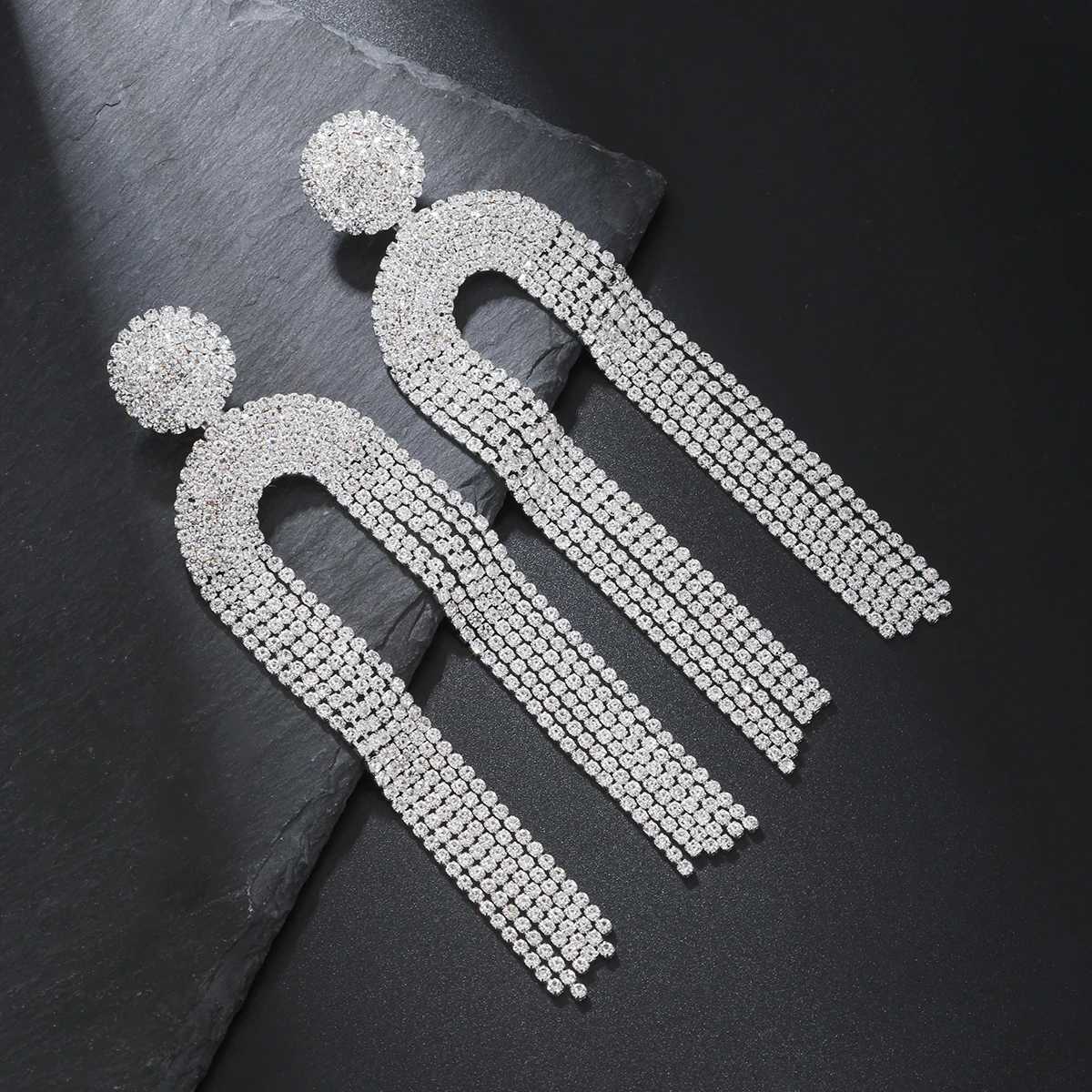 2023 Europe and America New Full Rhinestone Tassel Clip on Earrings for Women Party Wedding Statement Jewelry Long Earings Gifts