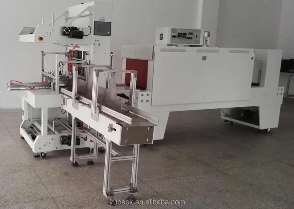Automatic socket machine, efficient labeling. High-speed sleeve applicator for various containers.