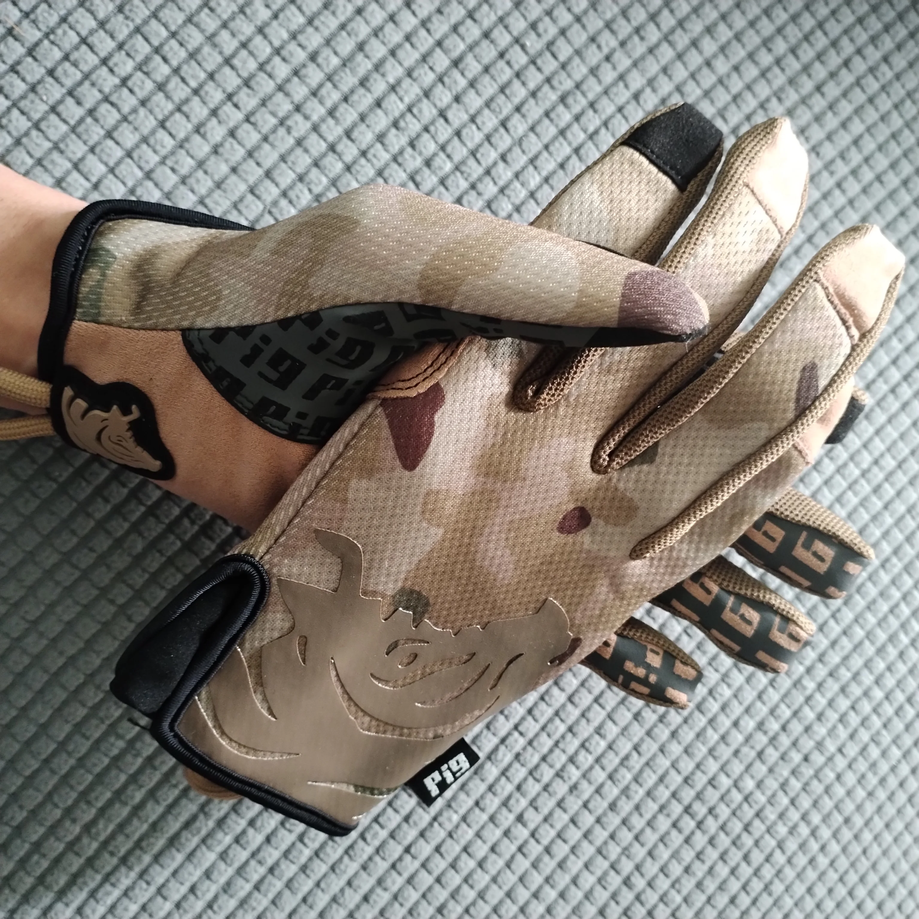 PIG FDT style Delta gloves for outdoor camping, cycling, breathable, lightweight touch screen