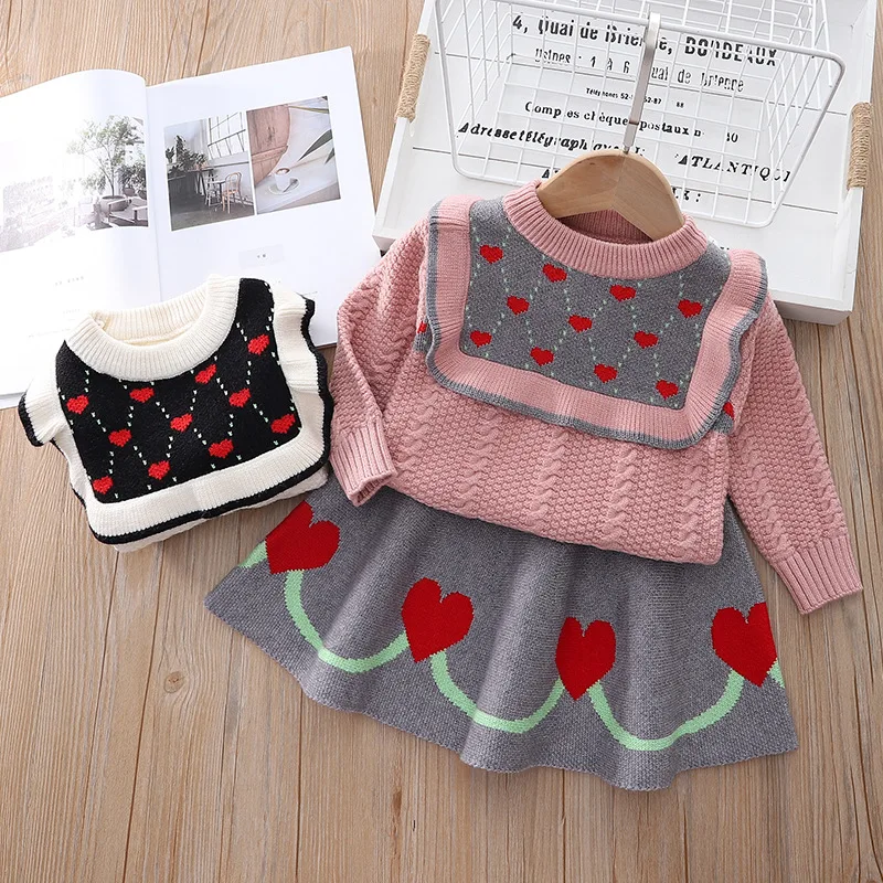 Spring Autumn Children Girls 2PCS Clothes Set Heart Embroidery Patchwork Kid Girl Sweater Contrast Pleated Skirt Girl Sweet Suit