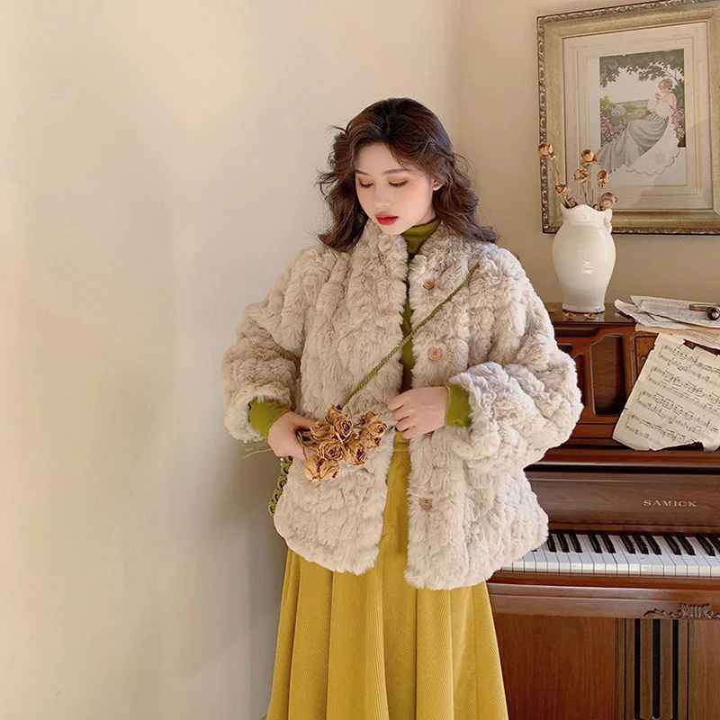 2023 New Winter Small Fragrance Wind versione coreana Lmitation Rex Rabbit Fur Grass Coat cappotto corto in peluche caldo addensato da donna