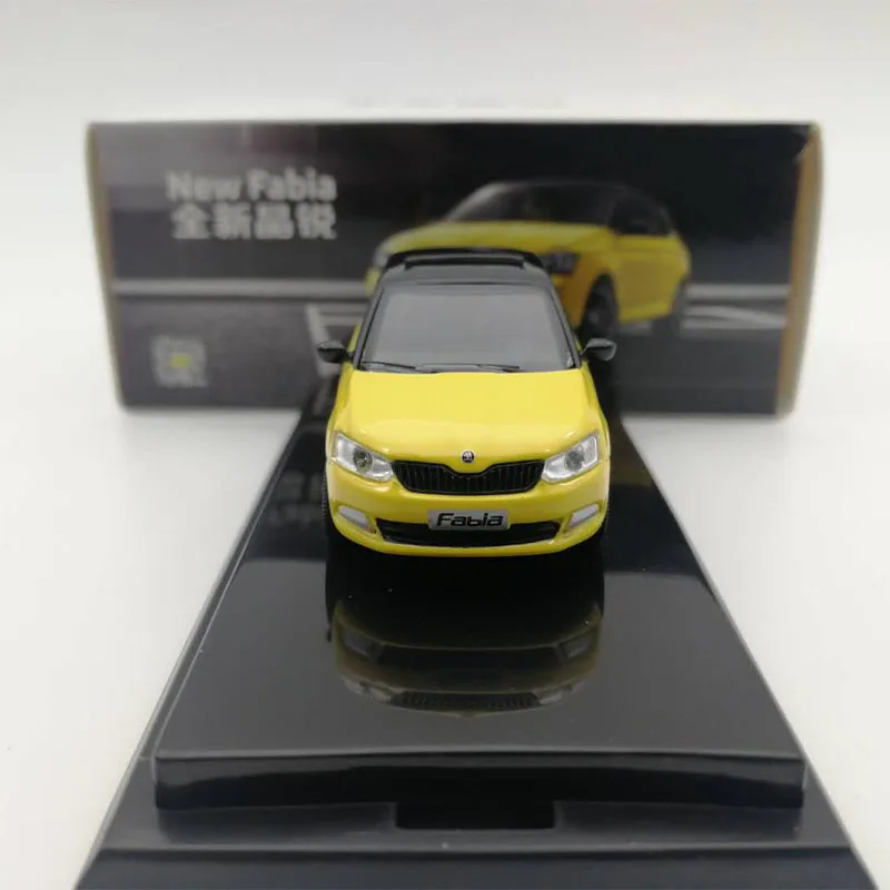 1/64 Scale  New Fabia 30th Anniversary Edition Set Simulation Alloy Car Model Display Collectible Gift Souvenir Decoration