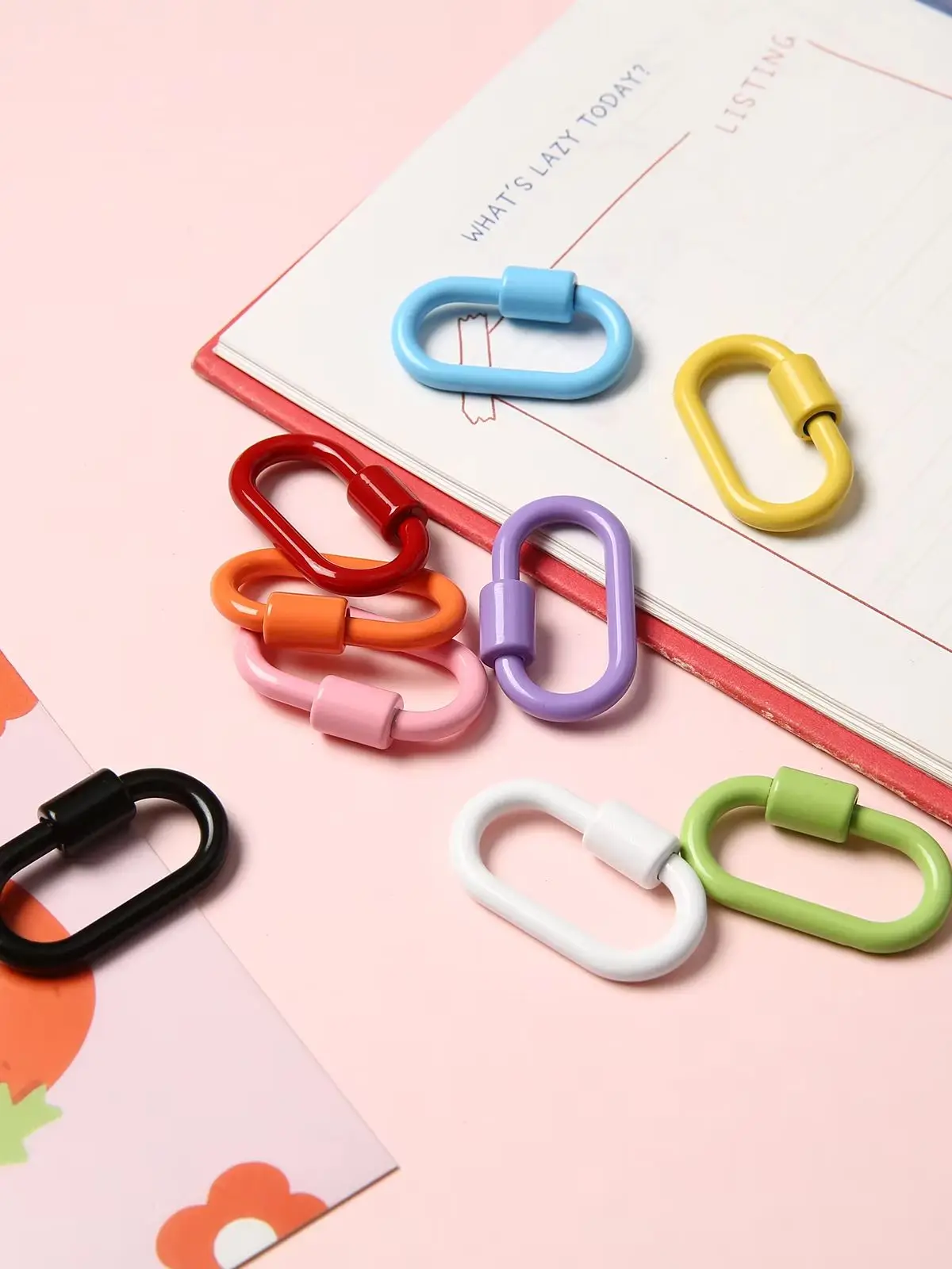 Makaronfarbener Lackierter Metall-Mini-Karabiner Federhaken DIY Schlüsselanhänger Taschenanhänger Schmuckherstellung Zubehör – Detail 1
