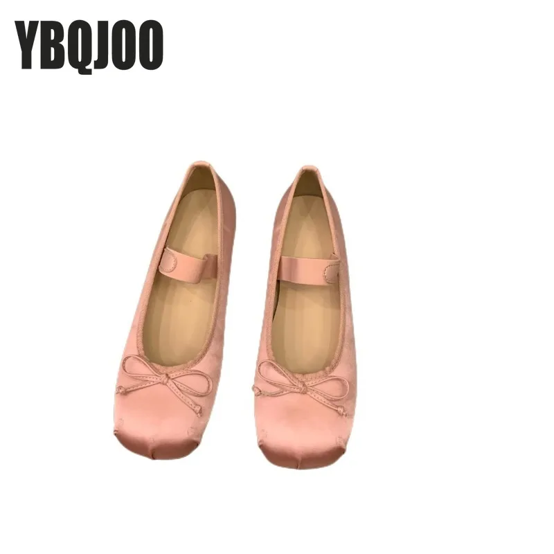 أحذية نسائية صيفية كاجوال بمقدمة مستديرة بلون سادة، أحذية نسائية أنيقة وبسيطة ومريحة، أحذية نسائية عصرية ومتعددة الاستخدامات