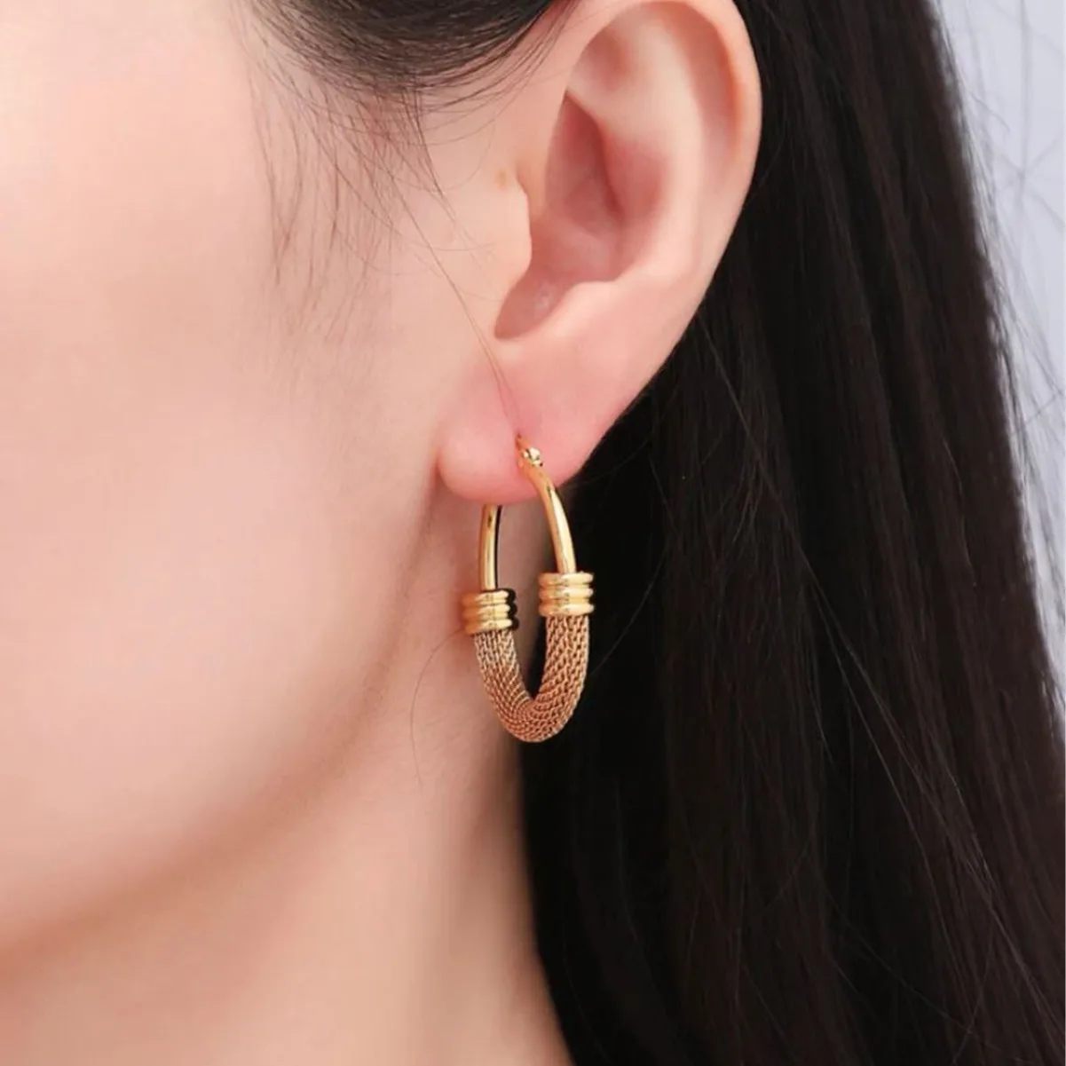 Stainless Steel Round Embossing Ear Rings Gold Plated Korean Earrings Hoops Earring for Women Female Metal Luxury