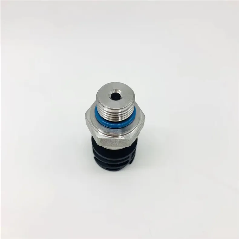 

Excavator oil pressure sensor oil sensor plug 21634021 high quality excavator accessories free mail For Volvo EC360 460 480