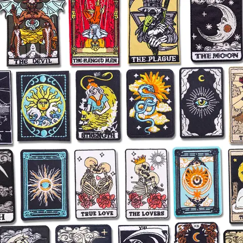 Tarot Embroidered Patches DIY Iron On Patches For Clothing Jackets Backpack Hats Badges Punk Skull Animal Patch Ironing Stickers