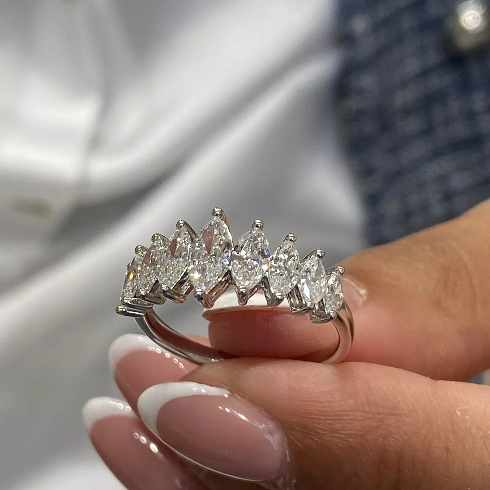 Premium Platinum-950 Marquise Laborgezüchteter Diamantring 1,66 Karat DEF VS-VVS Krappenfassung Luxuriöser Ehering Elegantes Jubiläumsgeschenk – Detail 6
