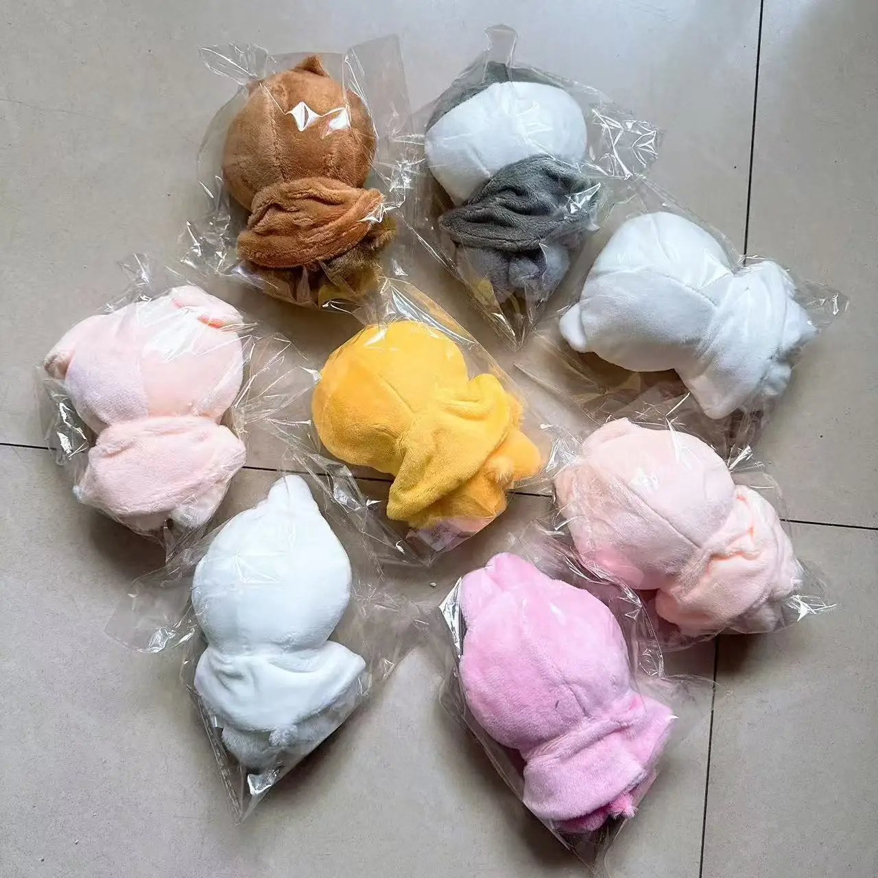 Skzoo stray kids boneca de pelúcia chaveiro boneca pequena, saco pingente brinquedo de pelúcia pingente presente do festival das crianças