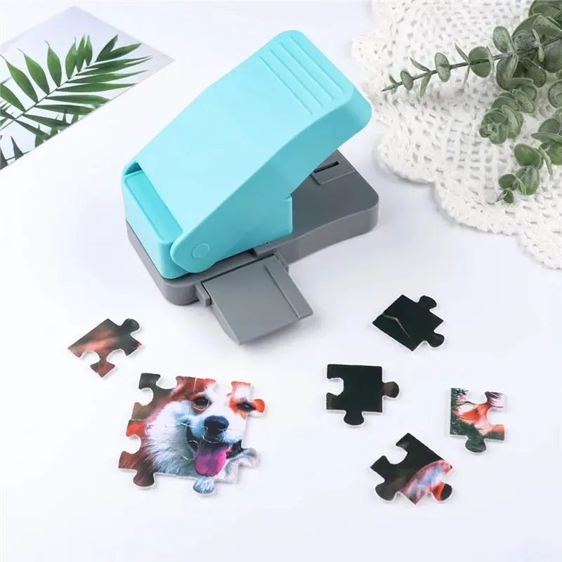 Maszyna do tworzenia puzzli ALIM-DIY z 10 kartonami piankowymi z klejem 12,7x8 cm, narzędzie do dziurkowania papieru na puzzle.