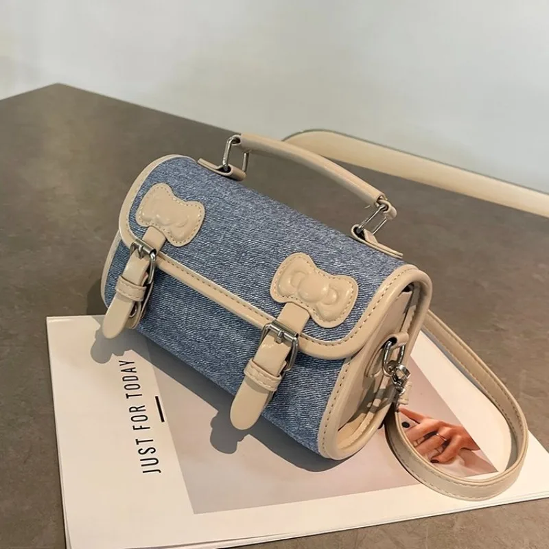 

Original Casual Shoulder Bag With Retro Styling And Elegant Lines Easily Serves As A Versatile And Roomy Women's Diaper Bag