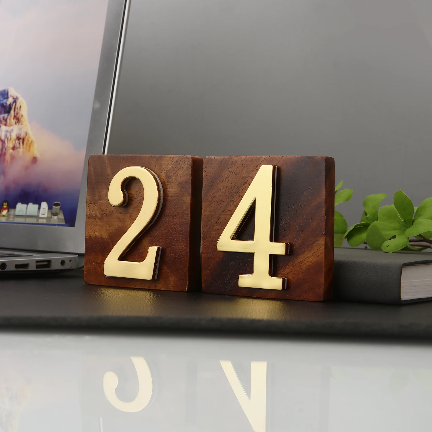 Wooden Table Number Plate with Backing Adhesive Metal Numbers Signs for Restaurants Bar Cafe Wedding Number Table Plate