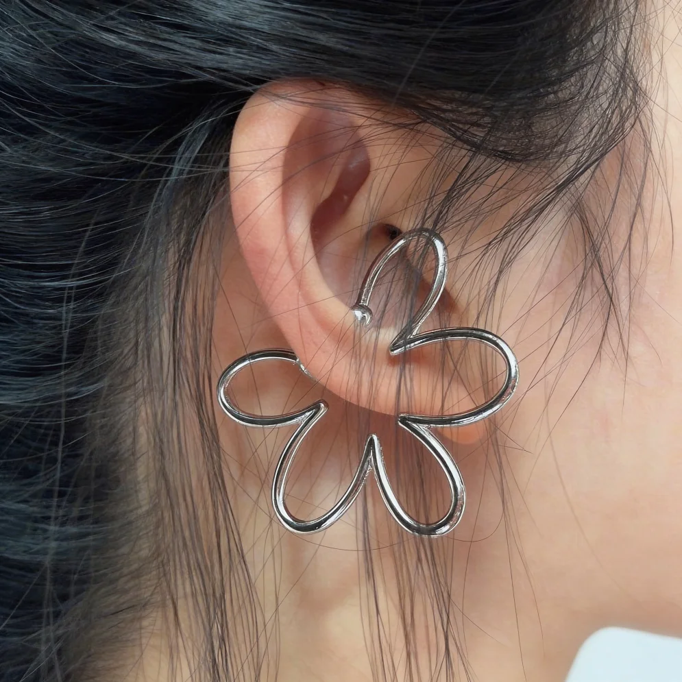 Flower Ear Cuff for Women Minimalist Non-Piercing Clip On Earrings Creative Elegant Trendy Fashion Jewelry Gift Accessories