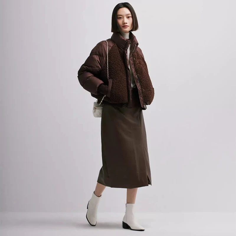 เสื้อแจ็คเก็ตขนเป็ดคอตั้งเชอริคอมพร้อมแผงขนแกะ ยางยืดรัดขอบ ปลายแขนเสื้อยืดหยุ่น น้ำหนักเบา รุ่น Y298005Y