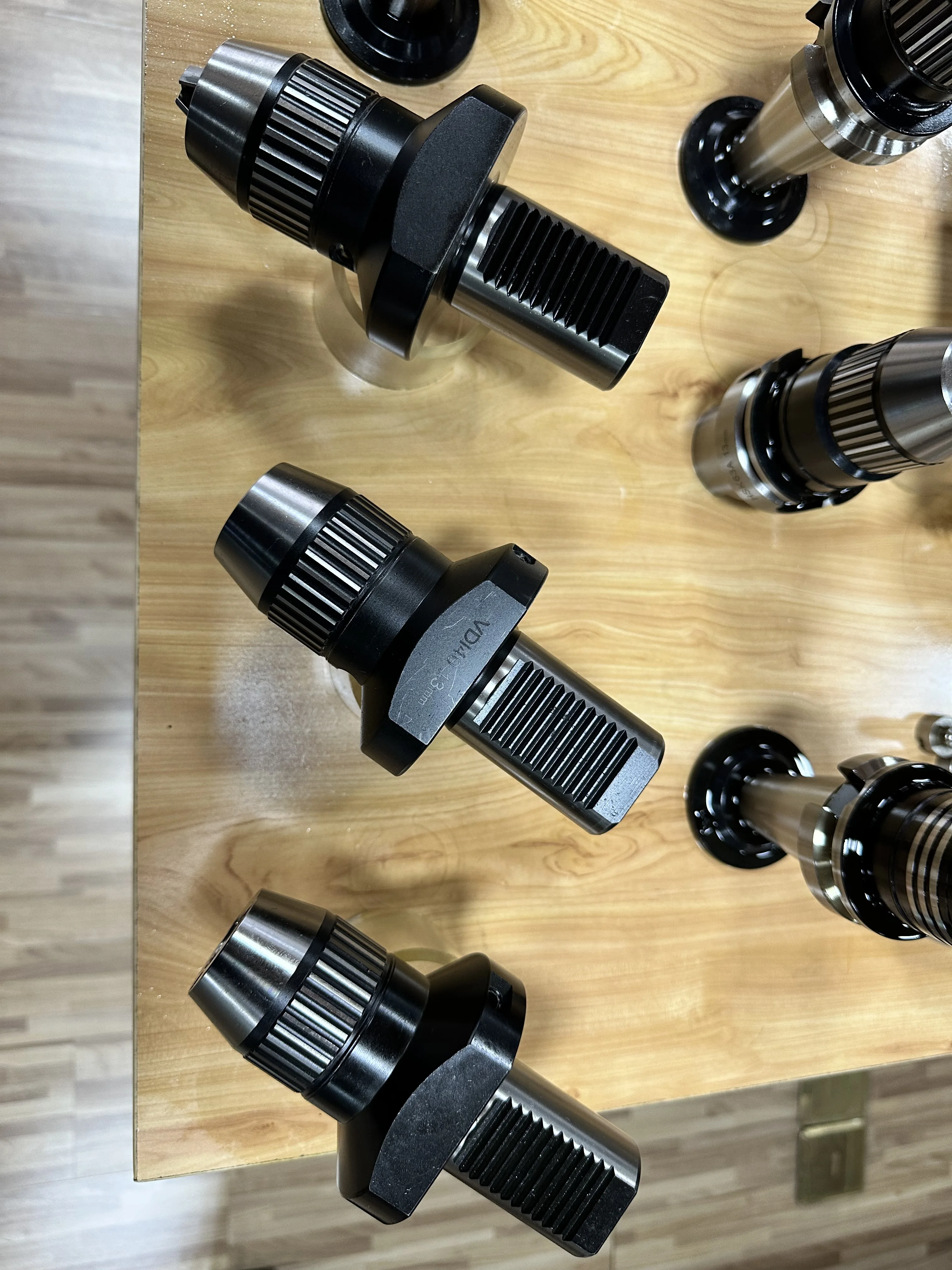 حامل ظرف الحفر عالي الدقة لحامل أدوات آلة المخرطة باستخدام الحاسب الآلي HSK/VDI/BT/CAT/SK APU 1-16 مللي متر