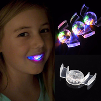 1Pcs Creative Flashing LED Light Up Mouth Magic Tricks Braces Piece Glow Teeth Halloween Party Rave Glow Party Supplies Toy