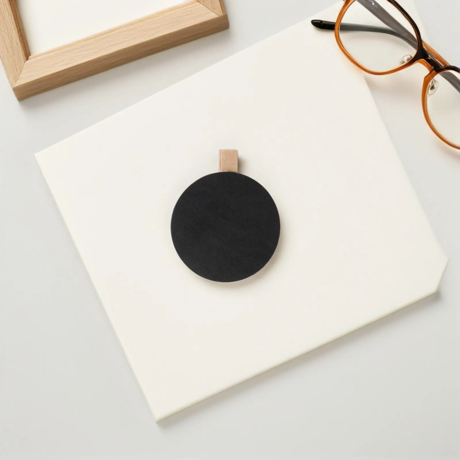 50Pcs Mini Chalkboard Sign with Clip Wooden Circular Chalkboard Memo Holder for Books Strings Documents Family Reminders Decor