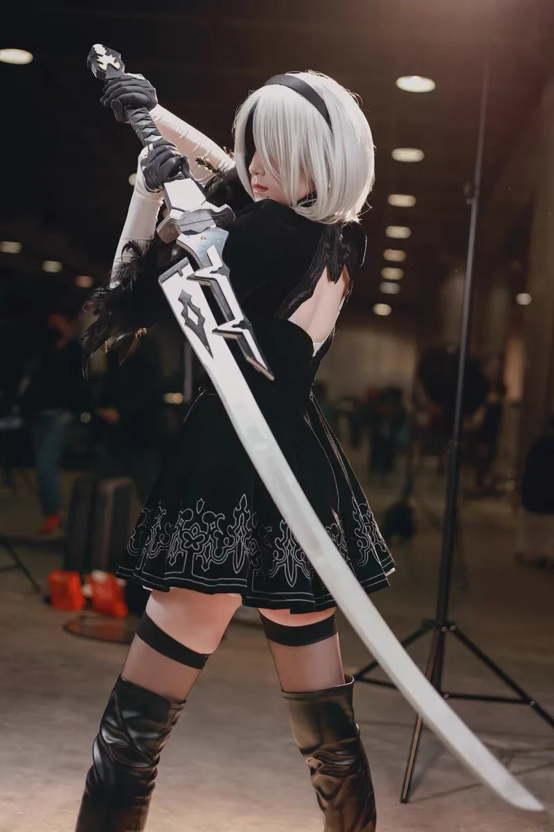 1:1 YoRHa No. 2 Type B Sword NieR:Automata Sword Black Contract Sword Weapon Cosplay Props Wooden Model Gift Oversized 168cm