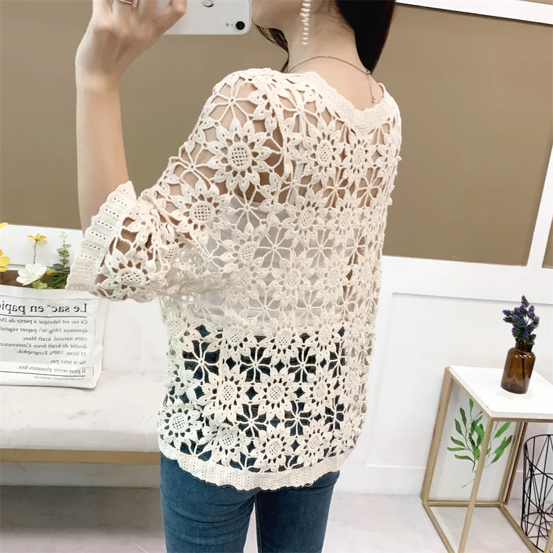 2024 New Spring And Summer Popular Knitted Sweater Cardigan Female Thin Hollow Lace Shirt Outer Sun Protection Shawl