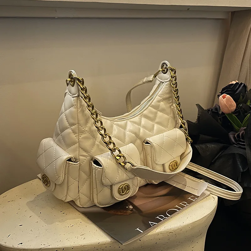 

2025 Spacious Shoulder Tote, Women's Casual Underarm Crossbody Purse, Niche Commuter Day to Night Bag, Sling Bag, Top Handle Bag