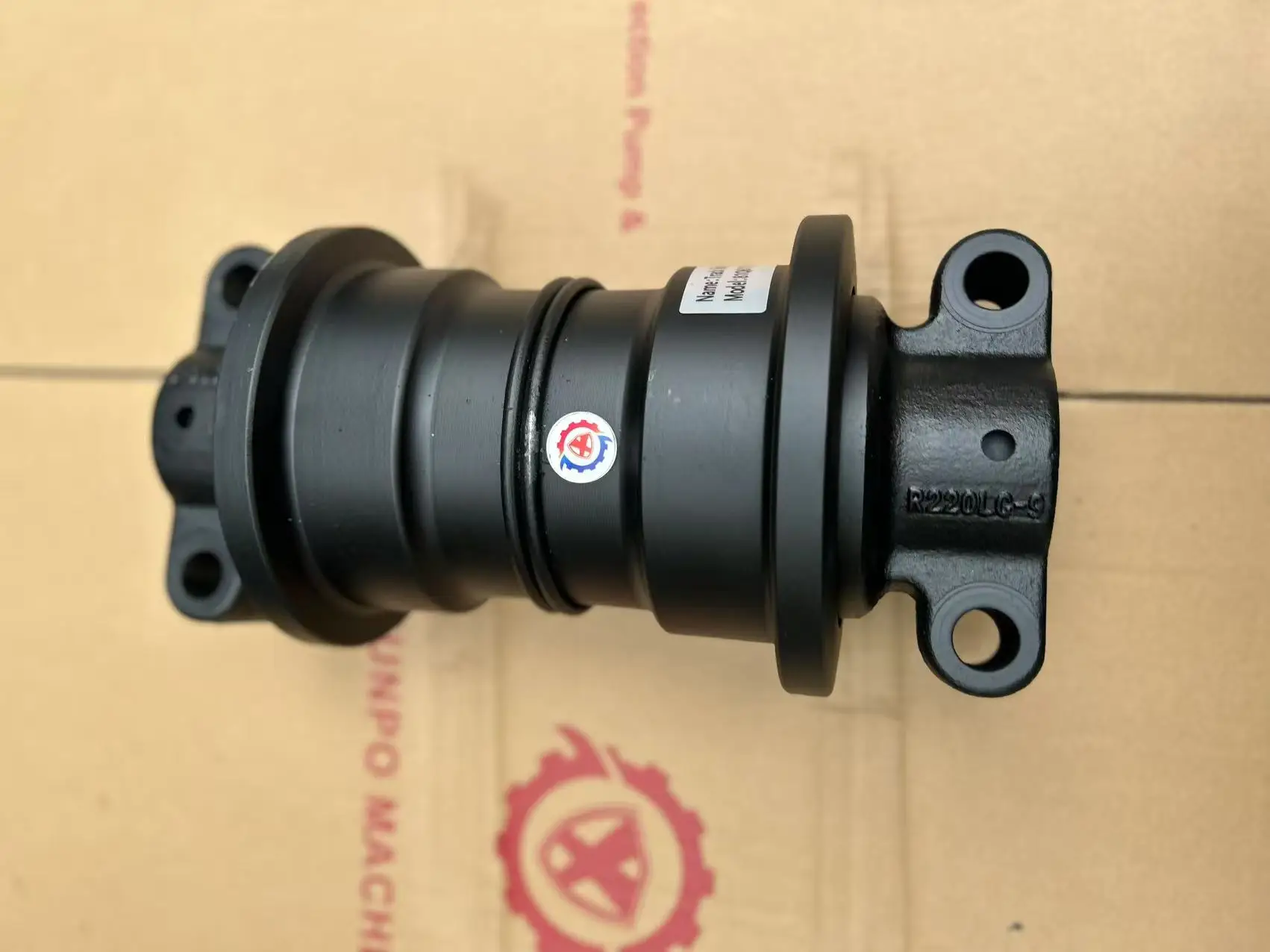 High Quality Track Roller 81Q6-11010 For HX180L HX210S HX220L R180LC R210LC R220LC R235LCR-9 Excavator