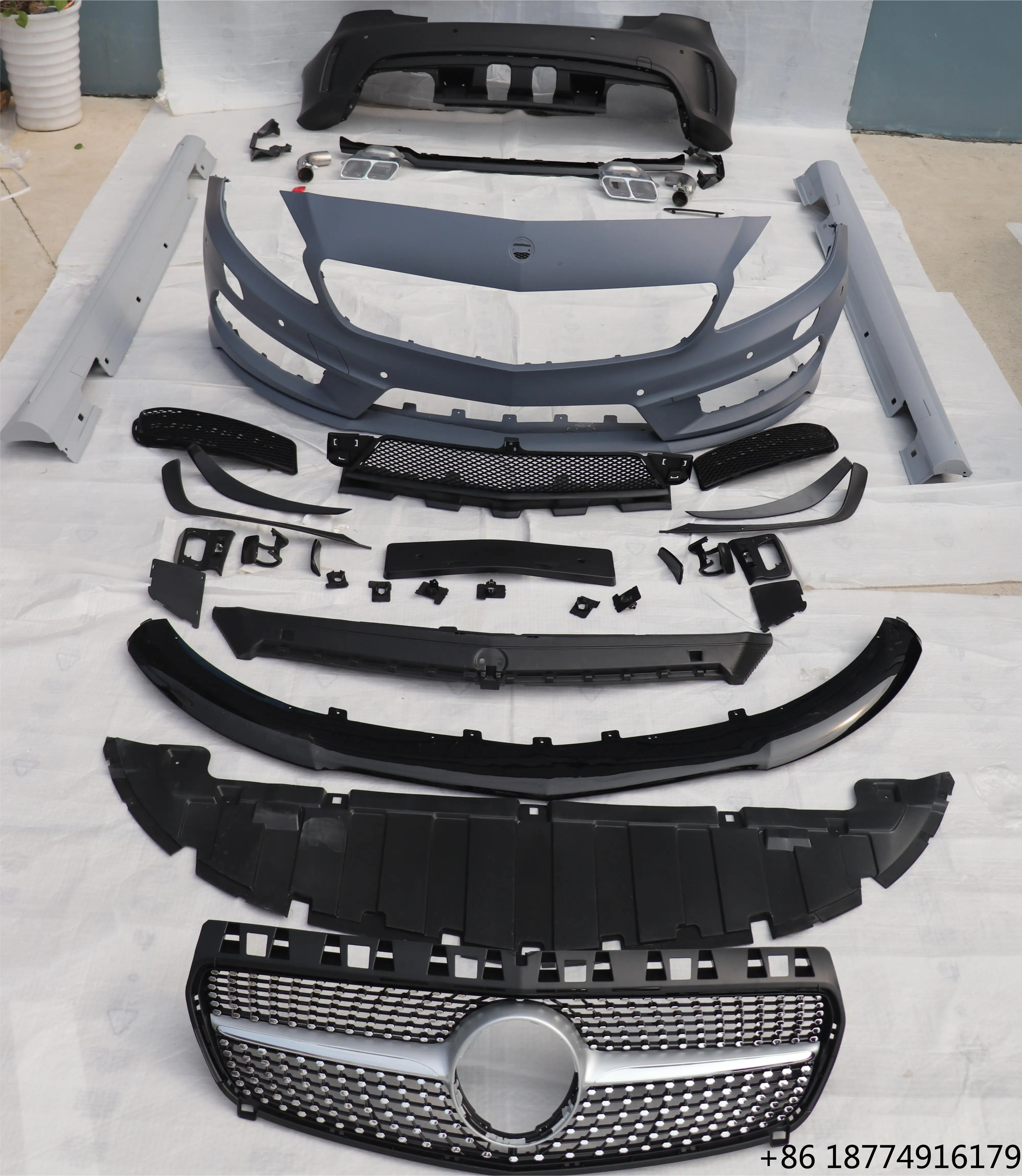 

FOR a W176 LOOK A45 Bodykit Auto Parts 2017+