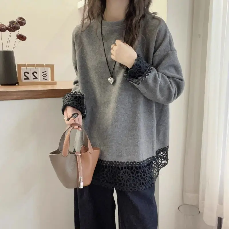 

2025 New Lace Patchwork Long Sleeve Top for Women Loose Slimming Base Shirt for Autumn and Winter