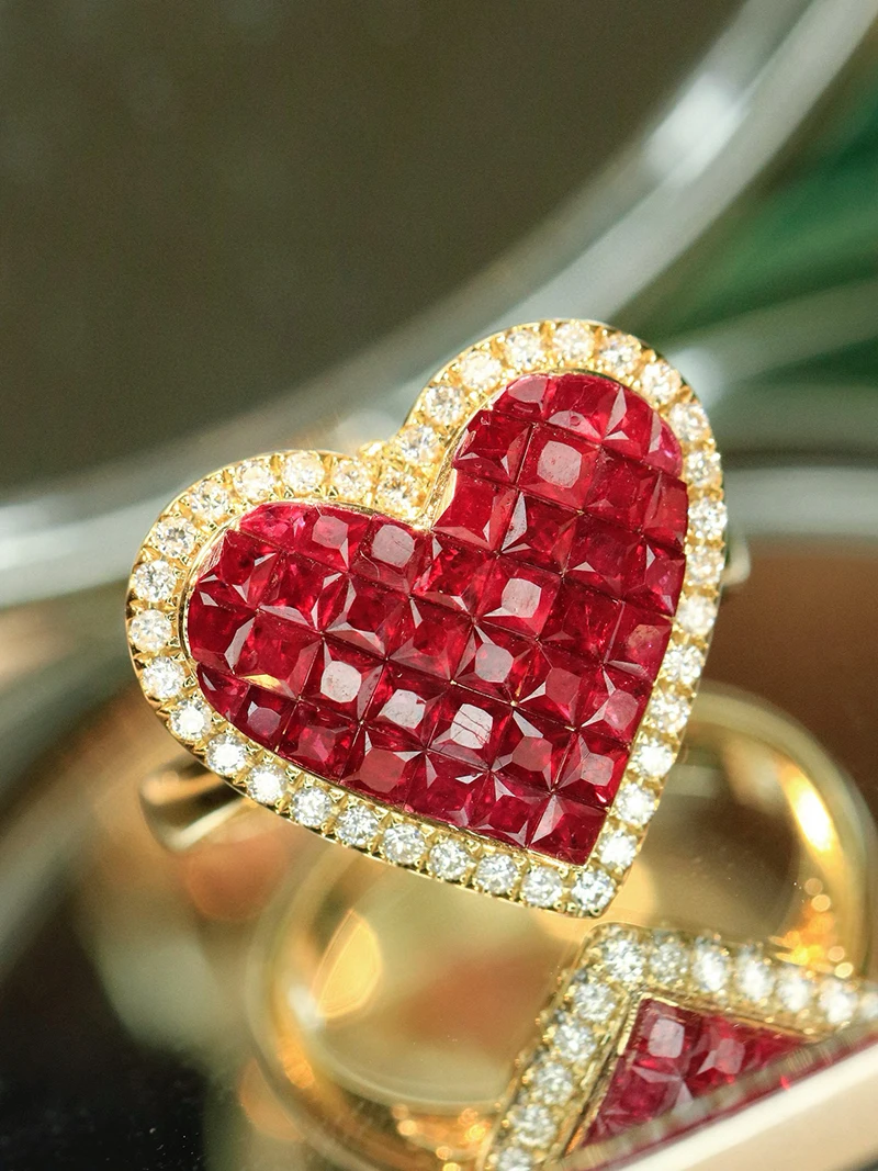 LUOWEND 100% 18K Yellow Gold Rings Luxury Heart Shape Shiny Diamond Natural Ruby Gemstone Ring for Women High Party Jewelry