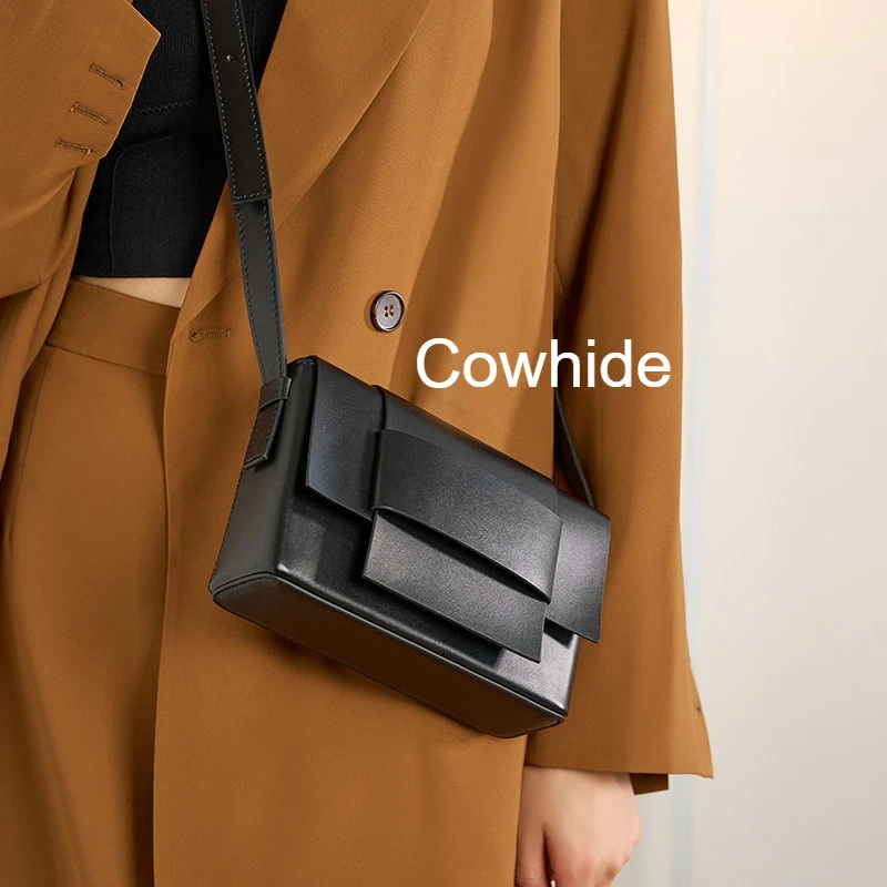 

Genuine Grade Leather Woven Crossbody Bag Unisex Soft Minimalist Square Tofu Bag Cowhide Women's Shoulder Luxury Designer Bags