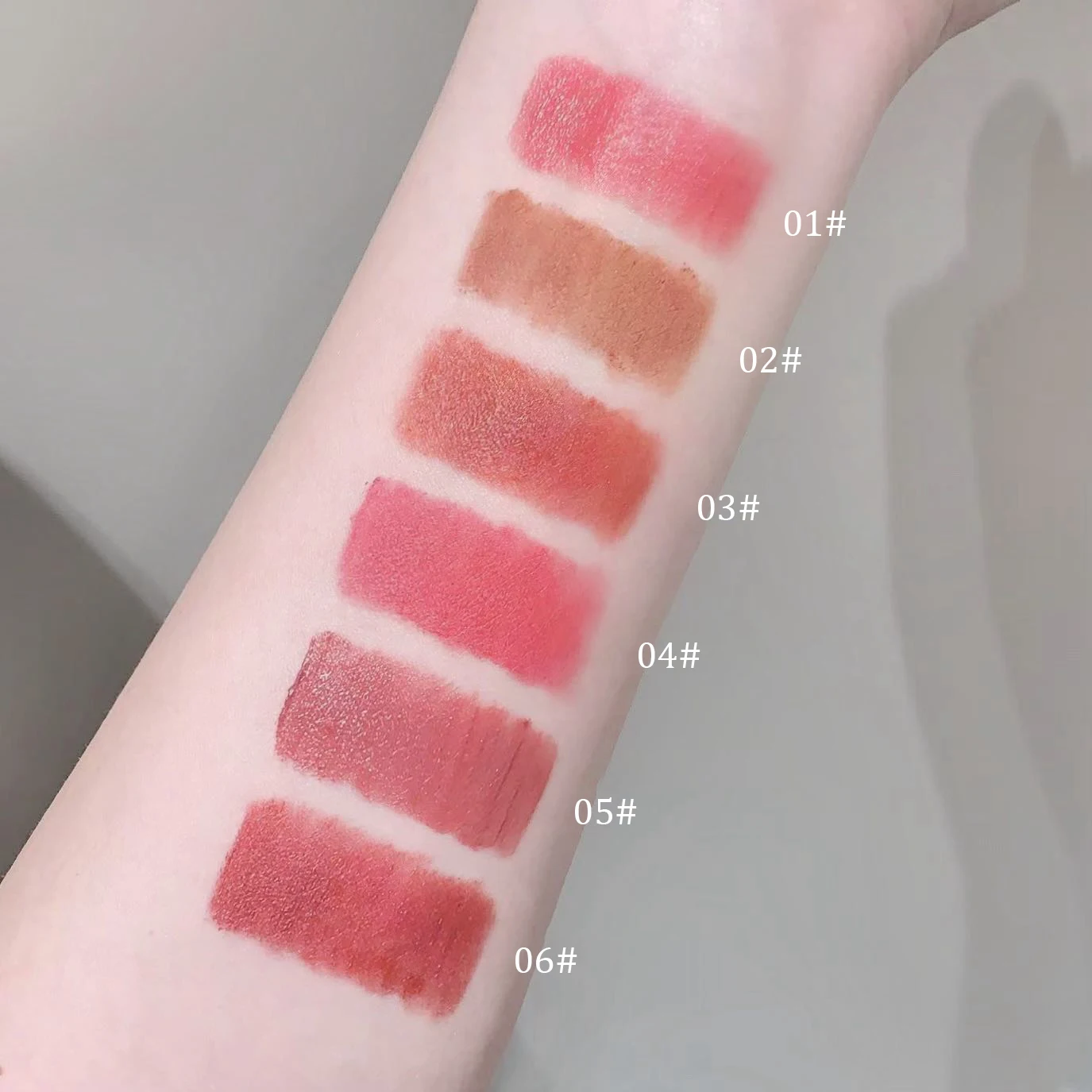 Kakashow Sześciokolorowy aksamitny matowy błyszczyk do ust Jedwabista delikatna tekstura i łatwy w koloryzacji błyszczyk Naturalna, długotrwała szminka