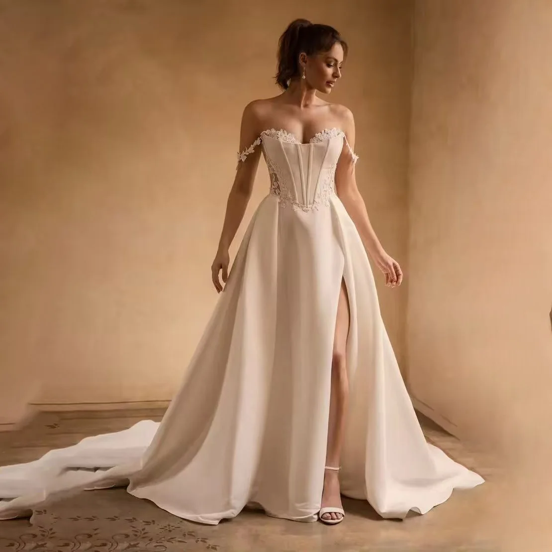 

Vintage High Slit Wedding Dress Off the Shoulder Pleat Lace Appliques Satin Sweep Train Vestido De Customized