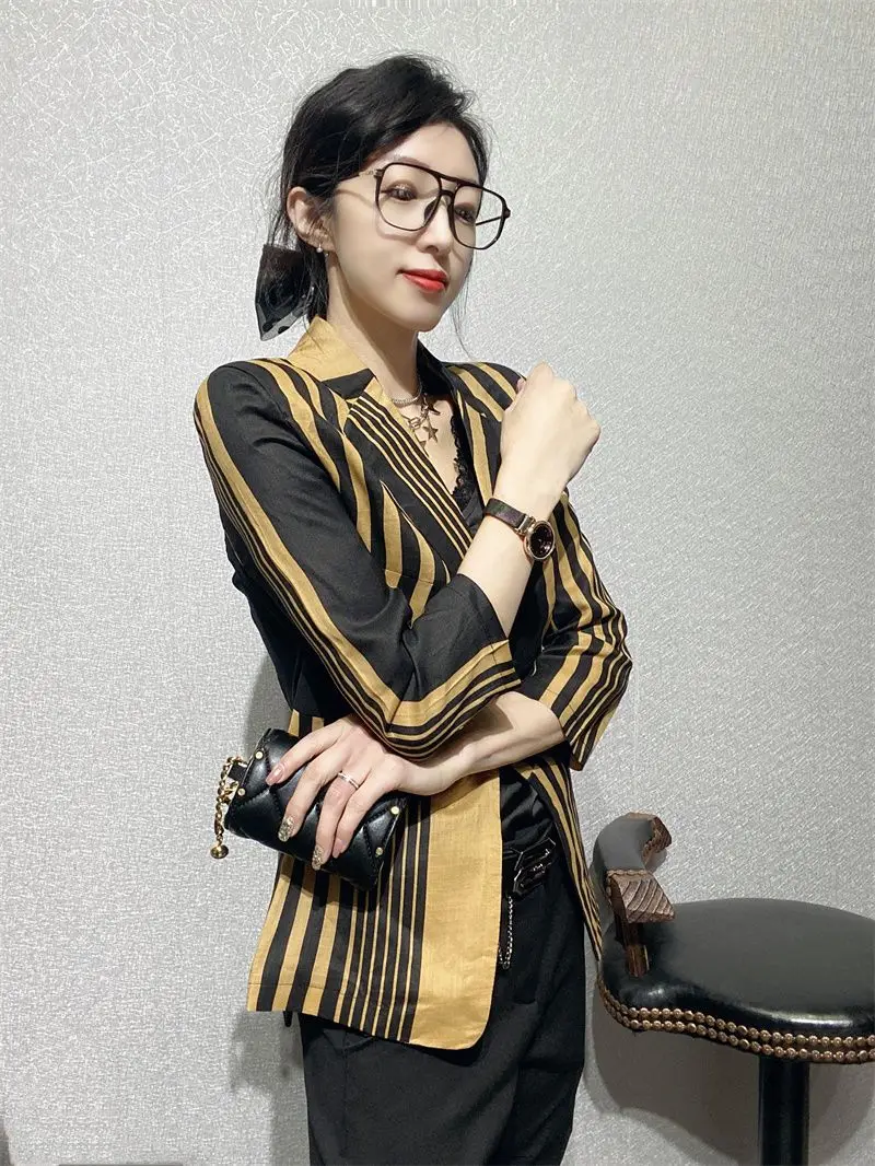 3-A70  European goods 2024 spring new striped suit jacket for women fashionable lighy stylish comfortable age-reducing small sui