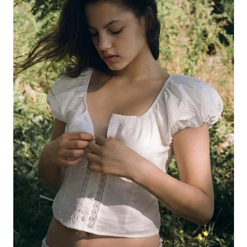 เสื้อผู้หญิงคอลเลคชั่นฤดูใบไม้ผลิใหม่ล่าสุด แต่งลูกไม้ แขนตุ๊กตา คอกลมต่ำ สไตล์ลำลอง ผ้าโพลีเอสเตอร์ 00%