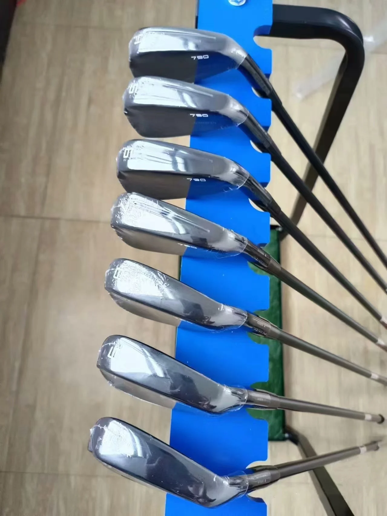 Brand new Golf Clubs 790s gen3 Irons Black golf Set 4-9P 7PCS R/S Flex Graphite/Steel Black Shaft with Head Cover