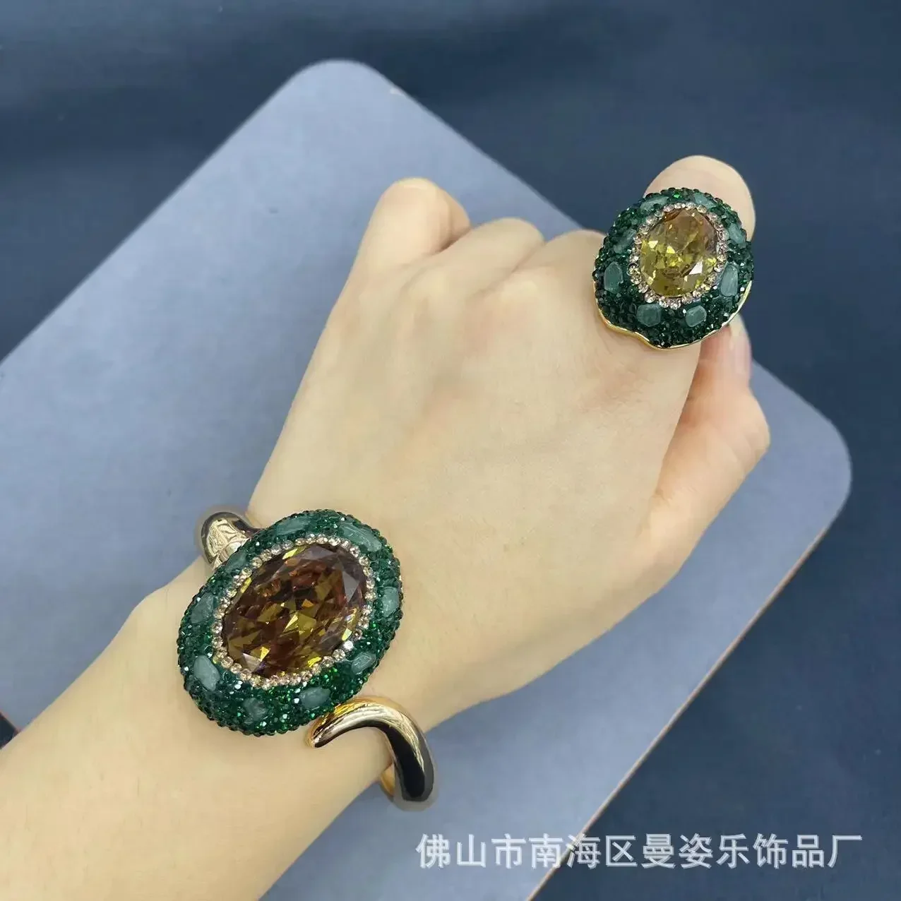 Turkey sultanite  stone inlaid with natural green Donglin gravel four-piece set Douyin hot-selling