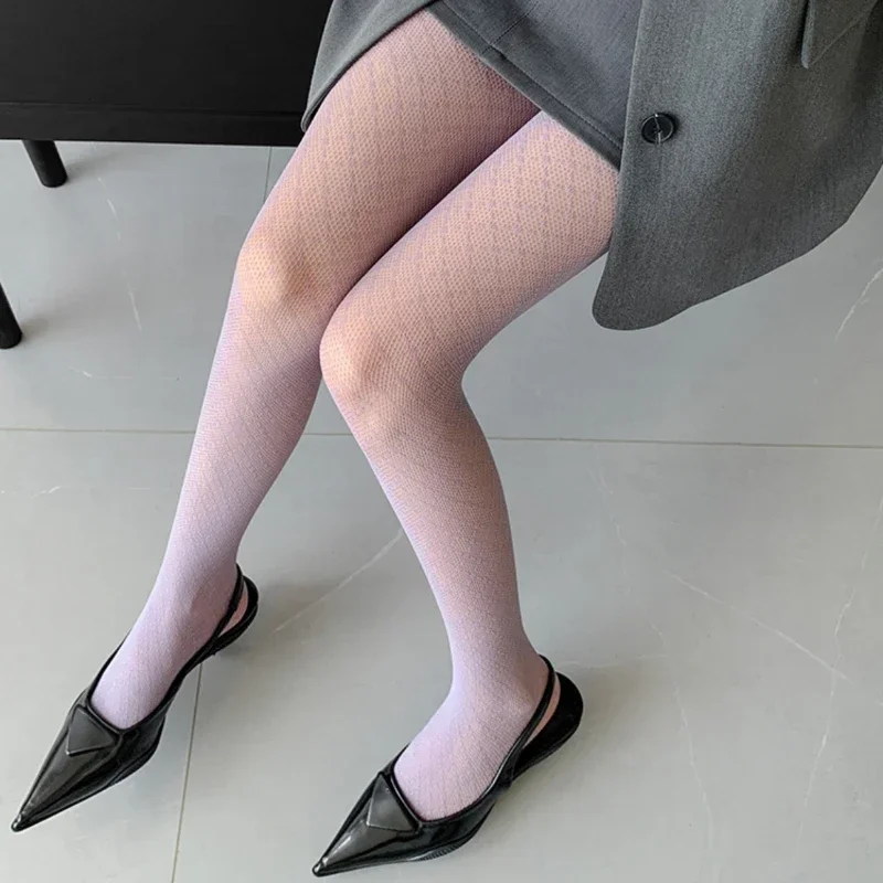 女性の古典的な菱形パターンタイツセクシーな網タイツ中空アウトメッシュロリータストッキングフレンチレトロワークストレッチソフトストッキング