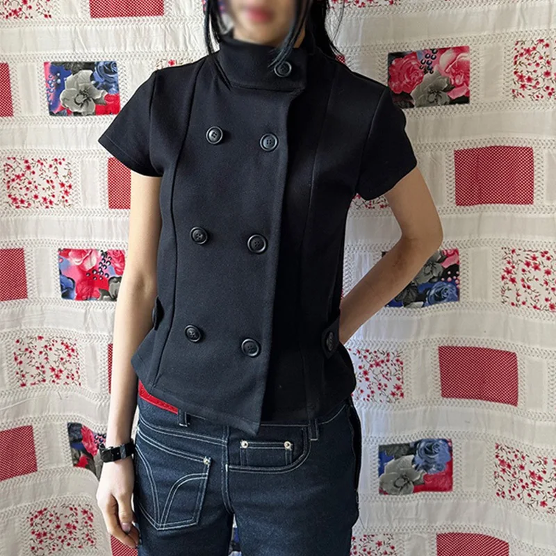 Korean retro style slim female T-shirt, woolen double-breasted design, autumn atmosphere fashion leisure high-necked T-shirt.