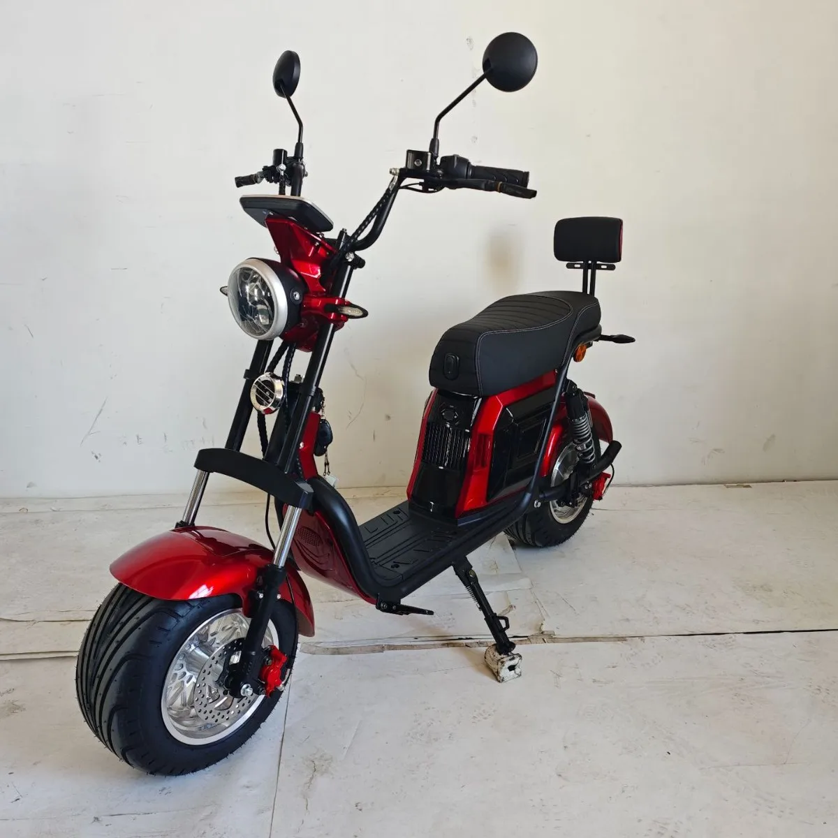 Electric Vehicle Brazilian Market Transportation Motorcycle Short Shaft Lithium Battery Pedal Long Endurance Two-wheeled Tram