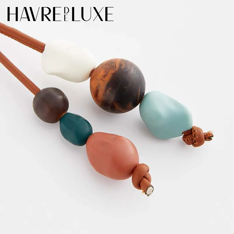 Cashew brown bag charm for hobo new beaded keychain retro fashion high-end keychain easy to hang and retrieve bag accessories