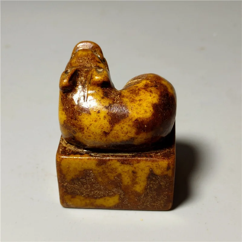 Stone Jewelry Natural Xiu Jade Vintage Beast Carving Seal Ornament Carved Old Jade Handheld Piece Wholesale