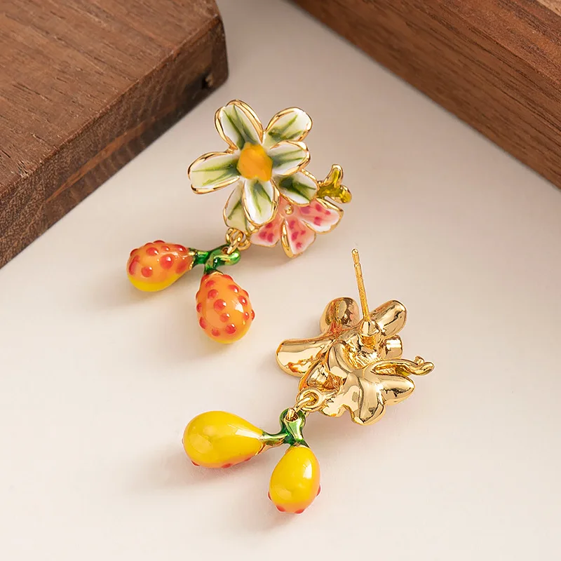 أقراط زهور العنب العصير للنساء للحفلات 2026 تصميم عصري على شكل زهرة المينا هدية صيفية مصنوعة يدويًا مجوهرات عصرية #3