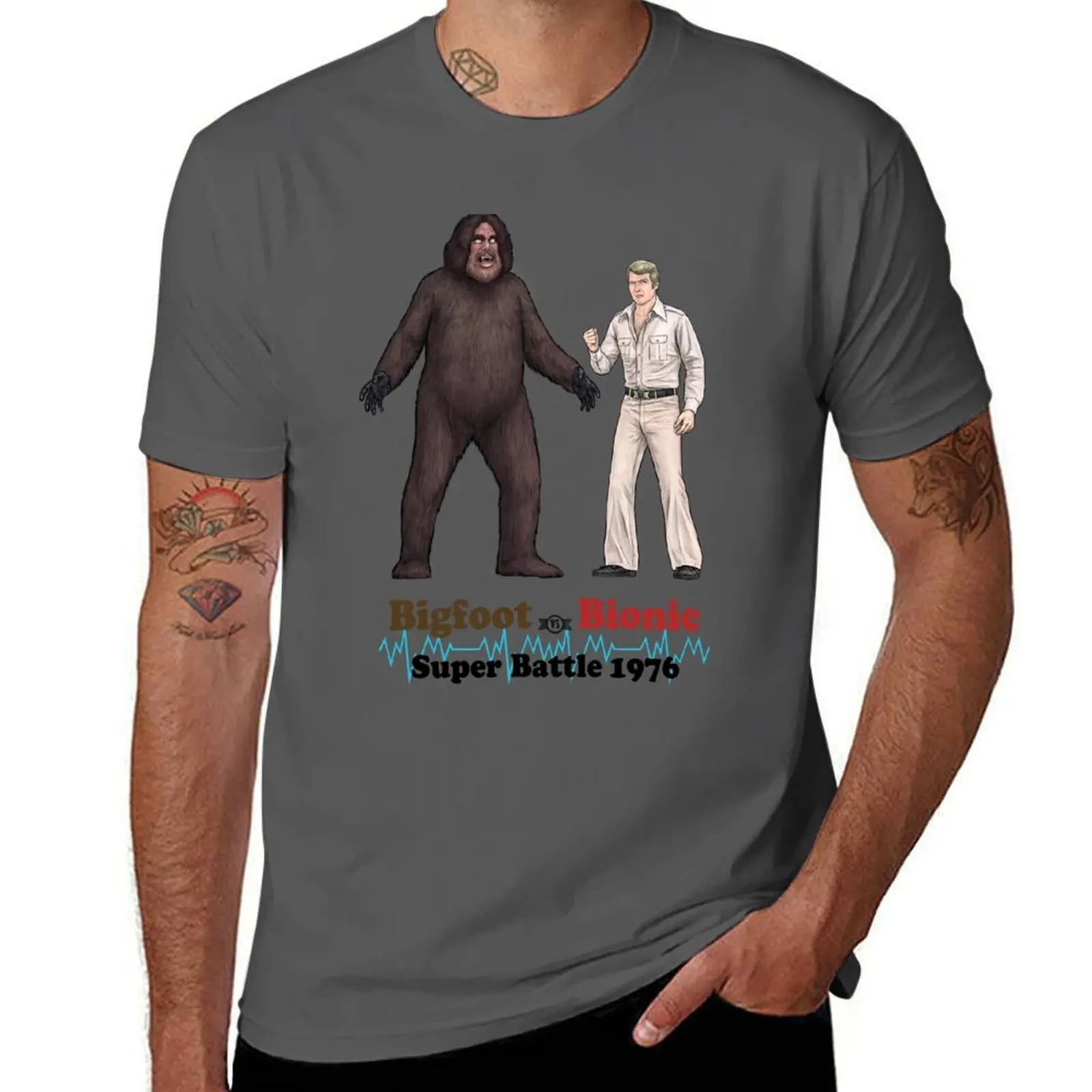 

Bigfoot Vs. Bionic Super Battle 1976 T-Shirt Casual Fashion Short Sleeve Cotton T-Shirt