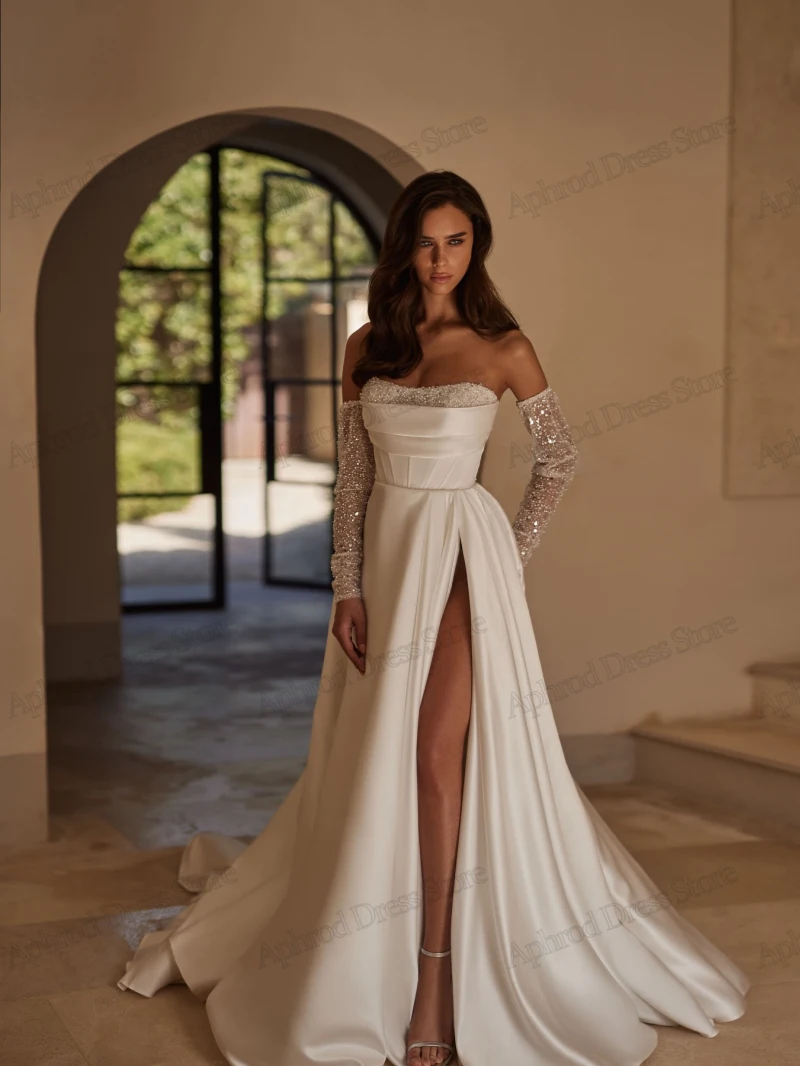 Moderne Brautkleider A-Linie Satin falte Brautkleider Pailletten Applikationen sexy Roben hoher Schlitz ärmellose Vestidos de Novia