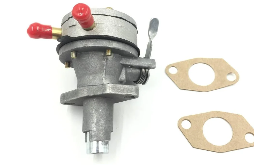 

Топливный насос 15261-52030 15263-52030 для двигателей Kubota D650 D750 D850 D950 D1302 D1402 V1702 V1902