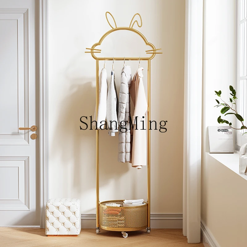 

FG light luxury = floor-to-ceiling bedroom hangs clothes shelves overnight, home storage, dirty clothes basket, coat rack