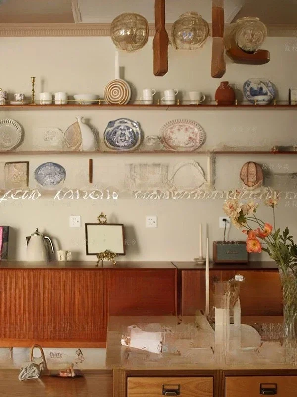 

Retro bookshelf, baffle solid wood decoration